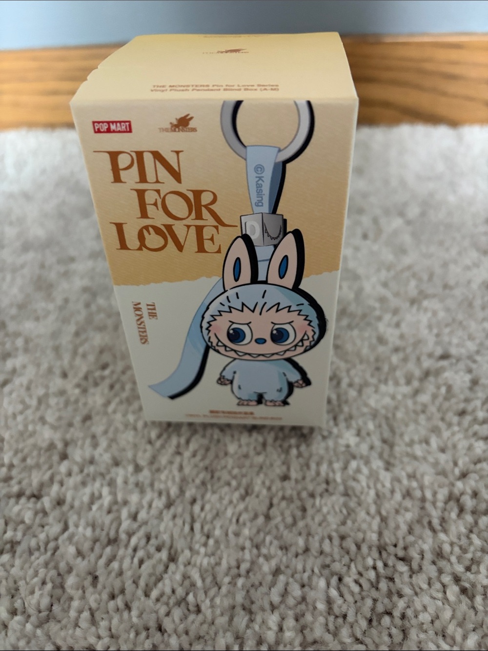 Labubu Pin for Love - Orange (Letter J) - Picture 2 of 6
